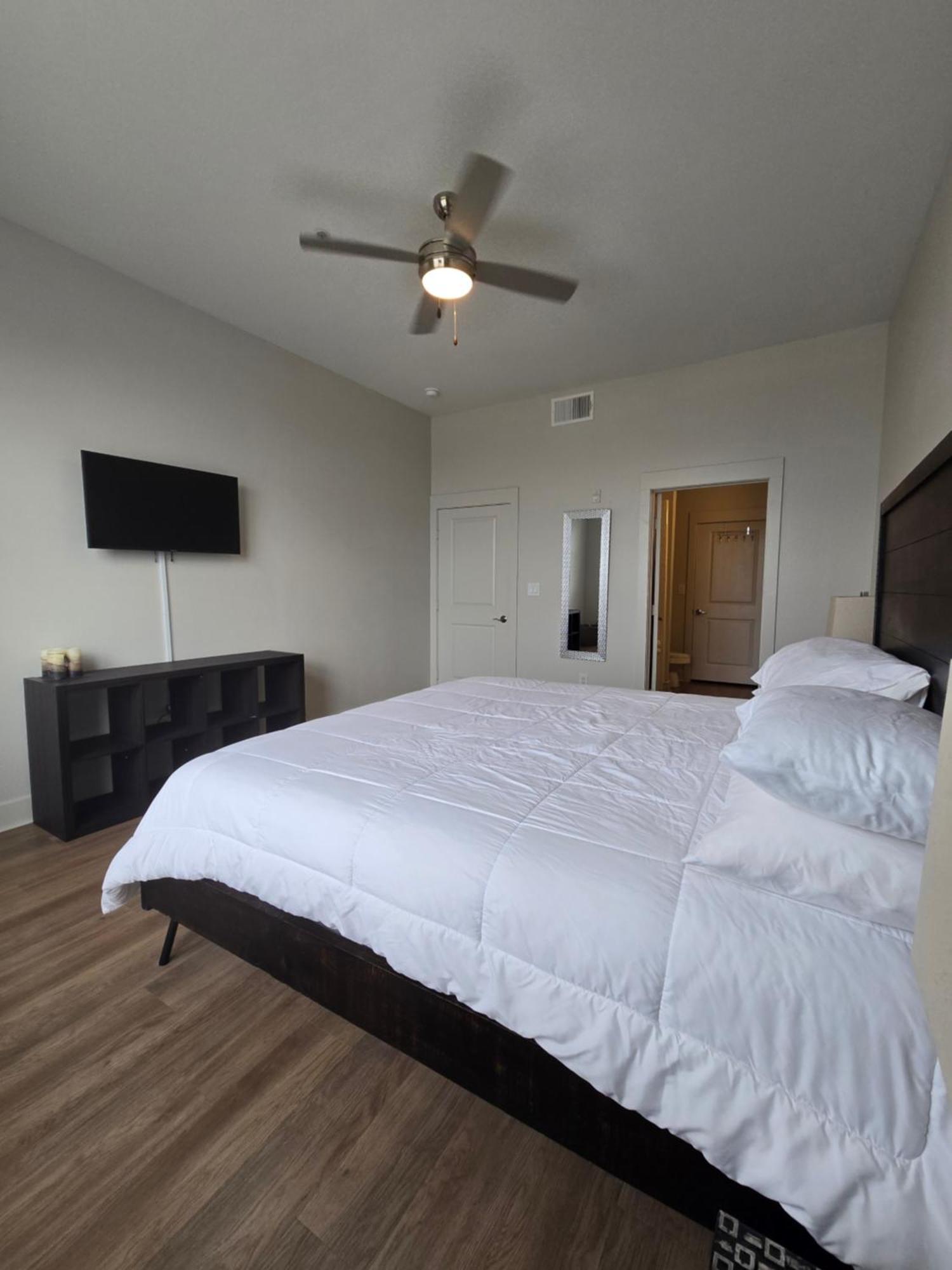 2Bdrm/2 King Beds/1Air Mattress Apartment Dallas Exterior foto